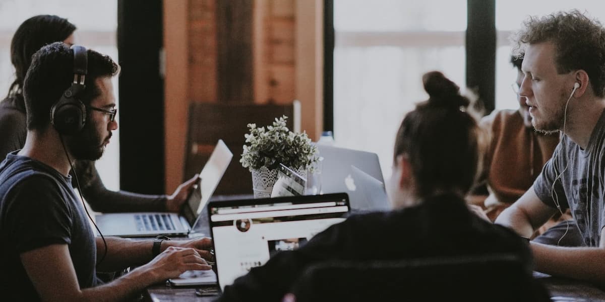 how to grow startup with the right offshore software development team