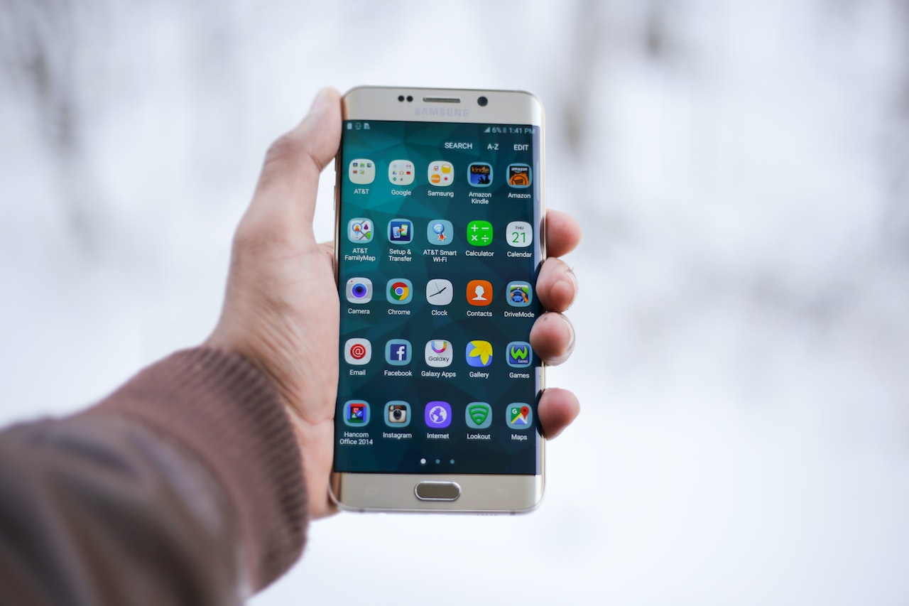 innovative mobile app development trends to watch out for in 2025
