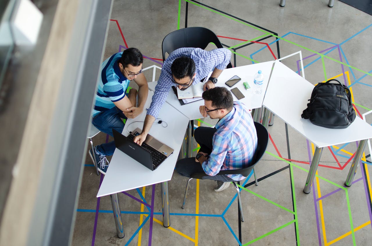 what benefits can accrue from a customized software development?