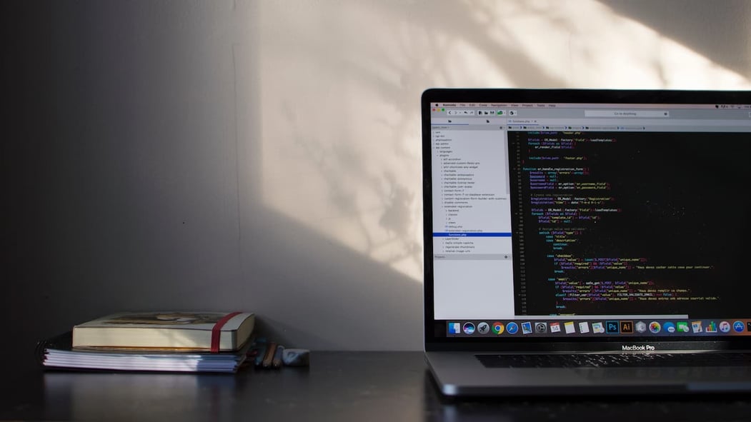 ruby on rails vs laravel: which one is better for app development?